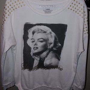 Marilyn Monroe sweater